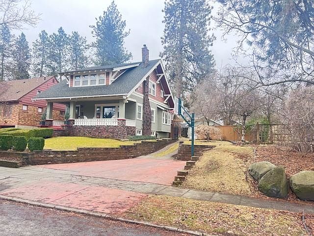 2nd image of 449 W 23rd Ave