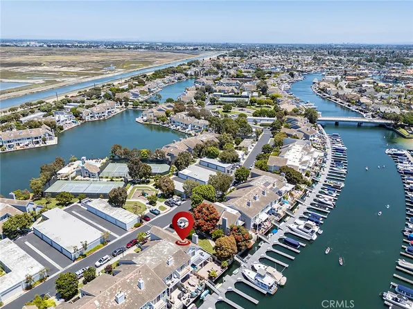 3496 Windspun Dr, Huntington Beach, CA 92649