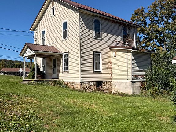 4th image of 3002 Valley Rd