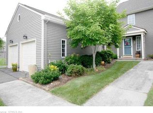 2 Chelsea Rd, South Glastonbury, CT 06073