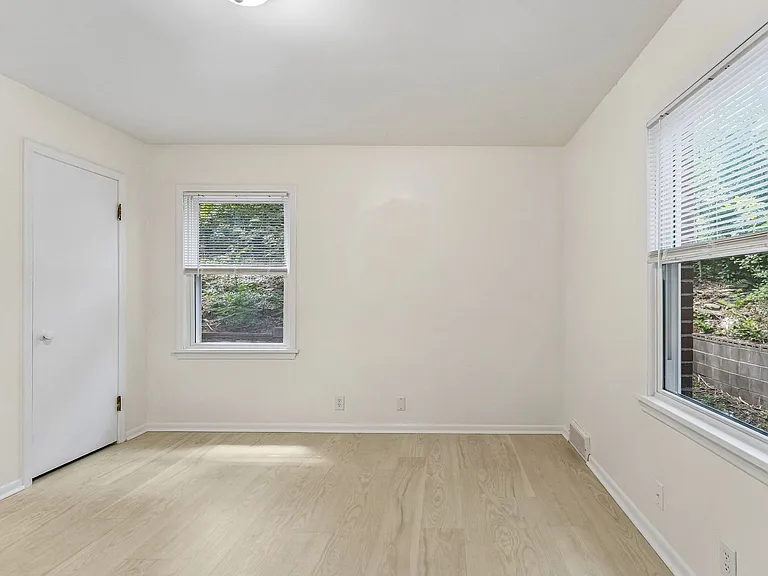 1210 N 60th St — Photo 14