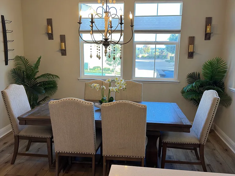 114 Huddlestone Cir — Photo 7