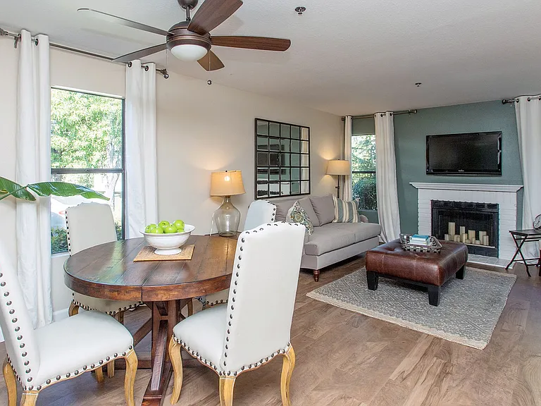 The Pointe Apartment Homes — Photo 19