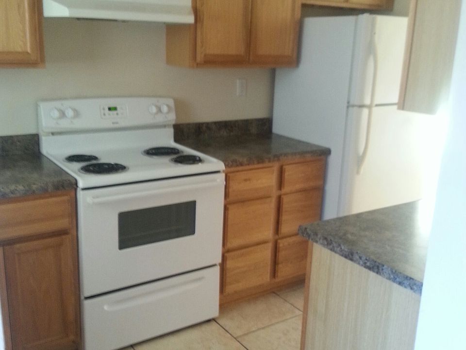 2nd image of 631B Hardy Ave