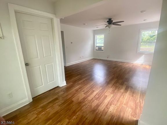 3rd image of 132 Sparta Ave