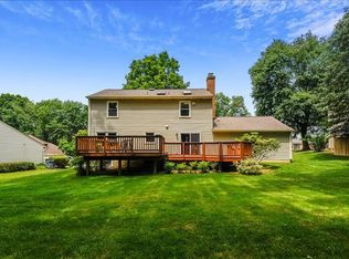 2154 Silentree Dr, Vienna, VA 22182