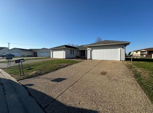 149 Genoa Dr, Springfield, IL 62703