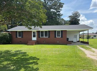 502 N Sycamore St, Fremont, NC 27830