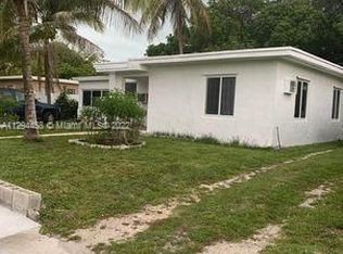 809 NE 140th St, North Miami, FL 33161