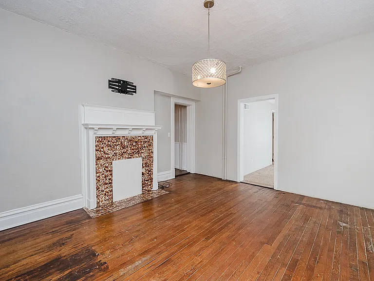 1249 Church St — Photo 7