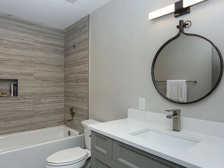 1 Mount Royal Dr — Photo 21