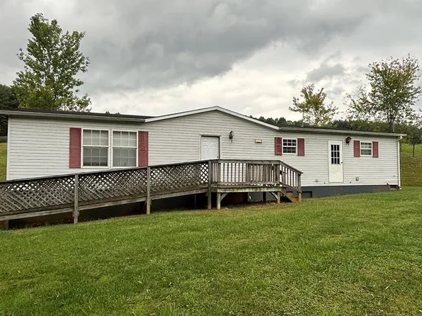 3776 Delhart Rd, Galax, VA 24333