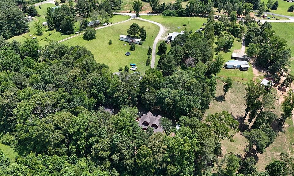 1st image of 111 Nelson Rd