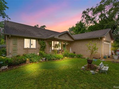 37209 Curwood Dr, Sterling Heights, MI, 48310
