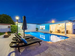 9271 SW 16th St, Miami, FL 33165