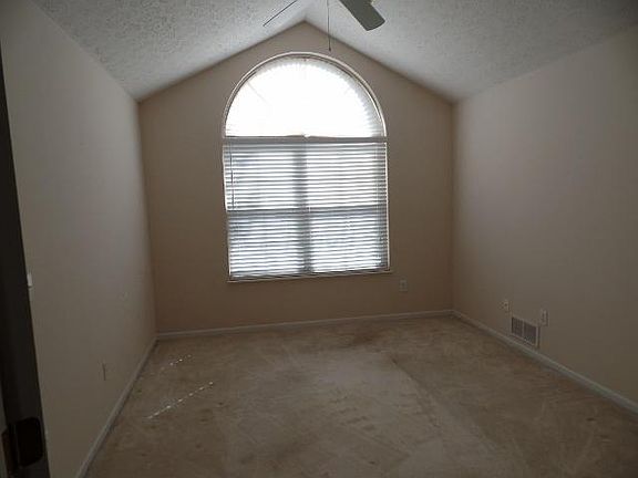 4th image of 4161 Windbud Dr