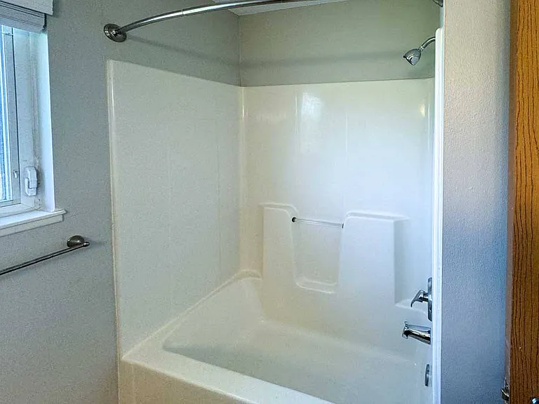 Highland View Apartments — Photo 175