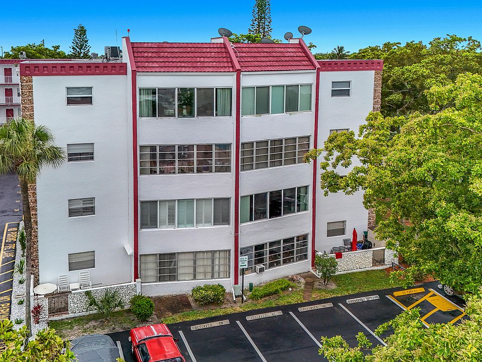 1st image of 4270 NW 40th Street #401