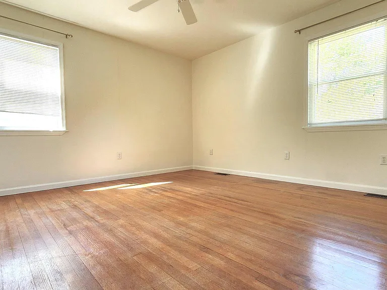 5 Glenwood Dr — Photo 21