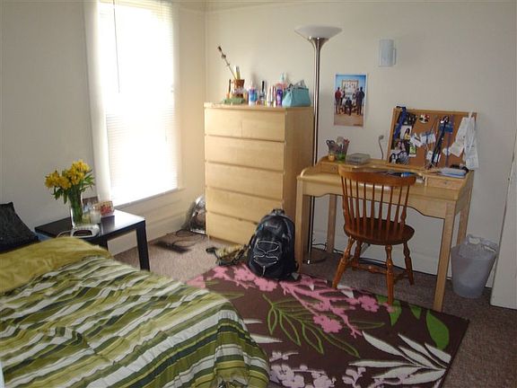 4th image of 114 N Thayer St