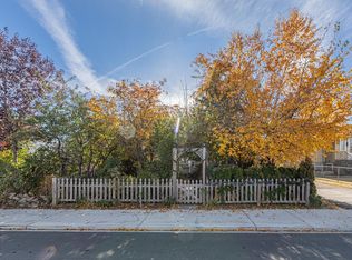 9325 110th Ave NW, Edmonton, AB T5H 1H2