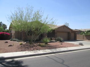581 W Locust Dr, Chandler, AZ 85248
