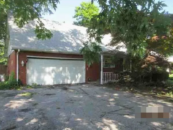 1638 Saint Thomas Rd, Granite City, IL 62040