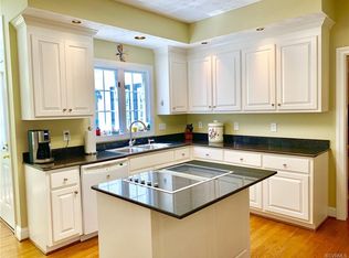 600 Cross Ridge Ln, Manakin Sabot, VA 23103