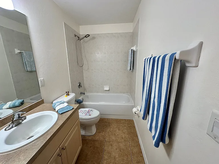 2306 NE 16th Ter #2306 — Photo 18