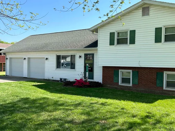 232 N Barclay Dr, Vincennes, IN 47591