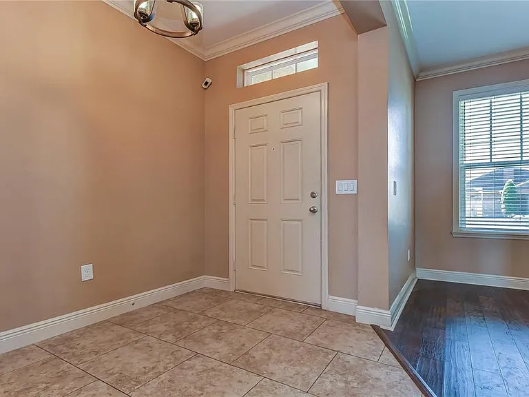 19391 Long Lake Ranch Blvd — Photo 3