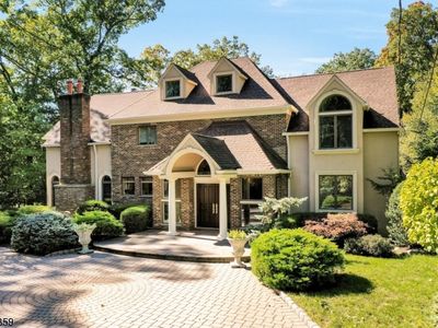 9 Union Ave, Upper Saddle River, NJ, 07458