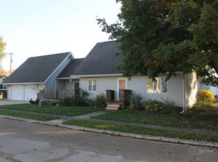103 S Lincoln St, George, IA 51237