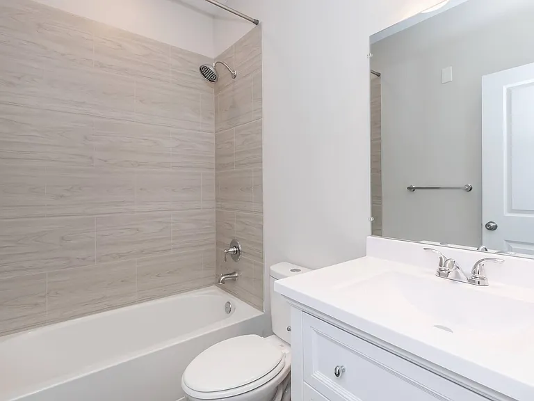 Stonehaven Overland Park — Photo 16