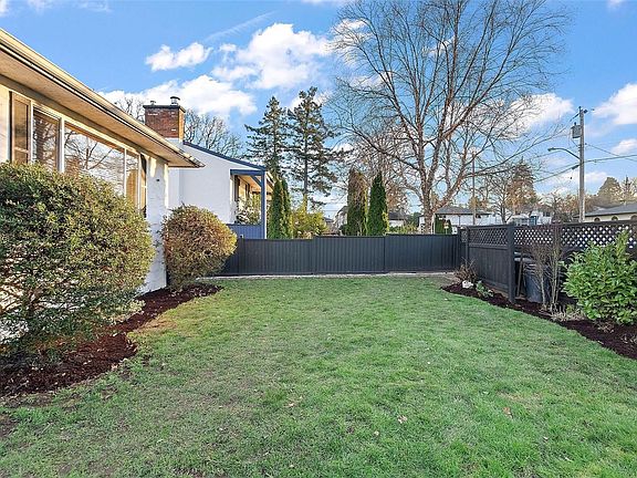 5th image of 727 Porter Rd