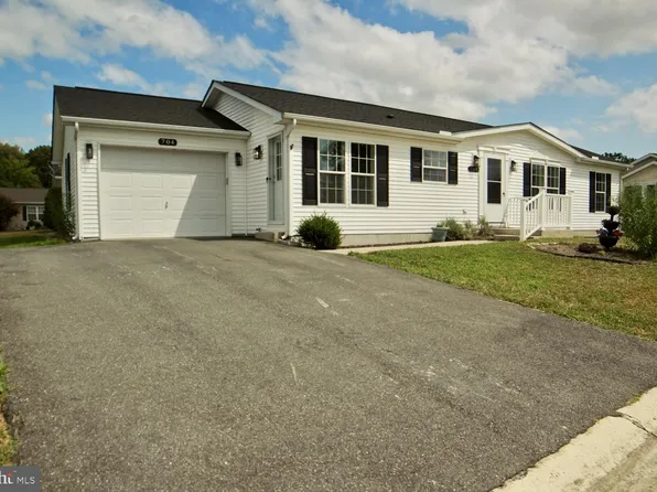 704 McGinnis Dr #704, Dover, DE 19901