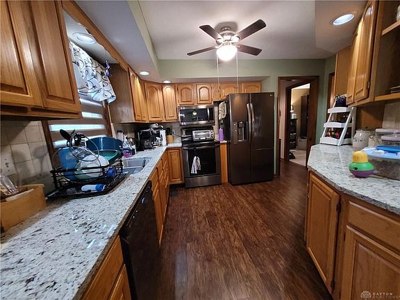 3rd image of 3832 Shagbark Ln