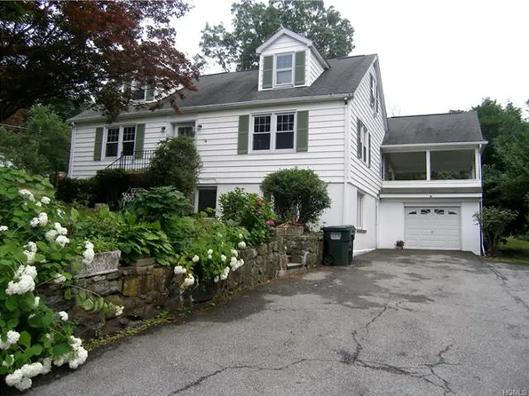 39 Mayfair Ln, Mahopac, NY 10512