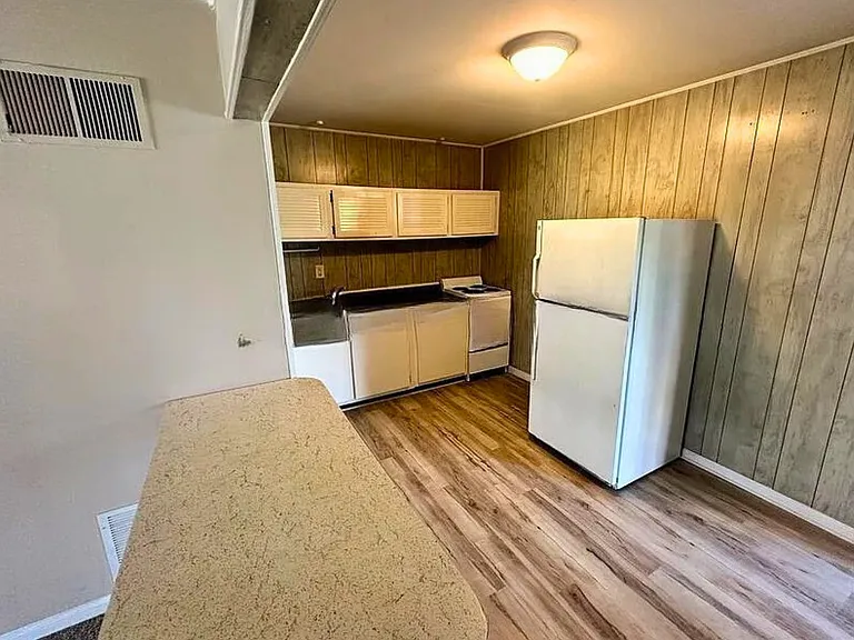1145 Kees Rd #3 — Photo 6