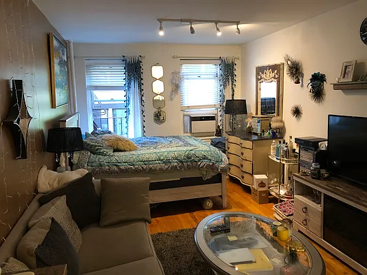 Rented by Compass | media 8