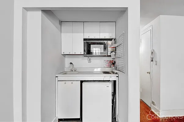 Sold by City Connections Realty | media 4