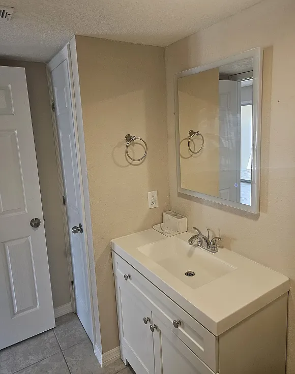 1 bed, 770 sqft, $1,500 — Photo 2