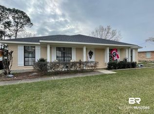 229 W 23rd Ave, Gulf Shores, AL 36542