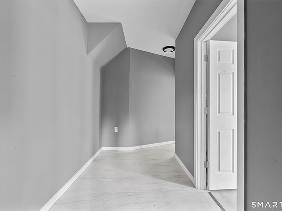 3rd image of 133 Southmayd Road