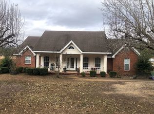 331 Windmere Dr, Grenada, MS 38901