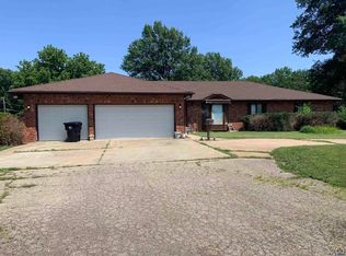 3620 SW Lincolnshire Rd, Topeka, KS 66614