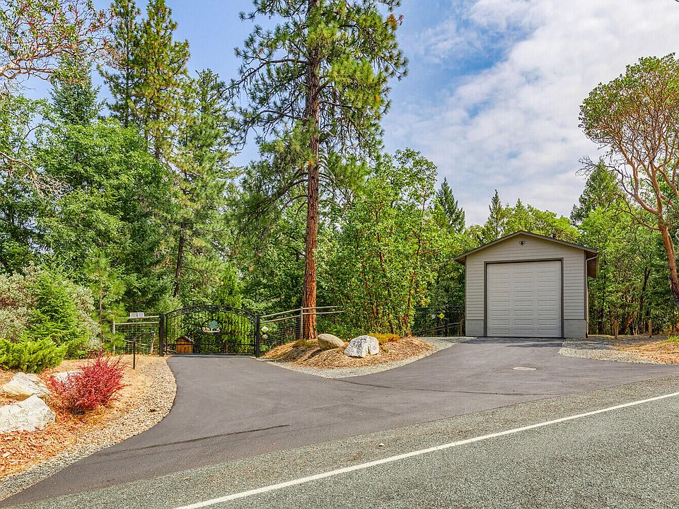 376 Hixson Dr, Grants Pass, OR 97526 Zillow