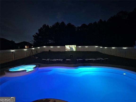 2nd image of 110 Newry Dr