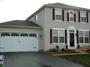 1879 Sedgegrass Trl, Aurora, IL 60504