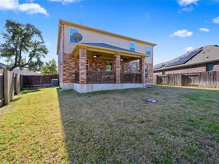 1524 Uhland Dr — Photo 25